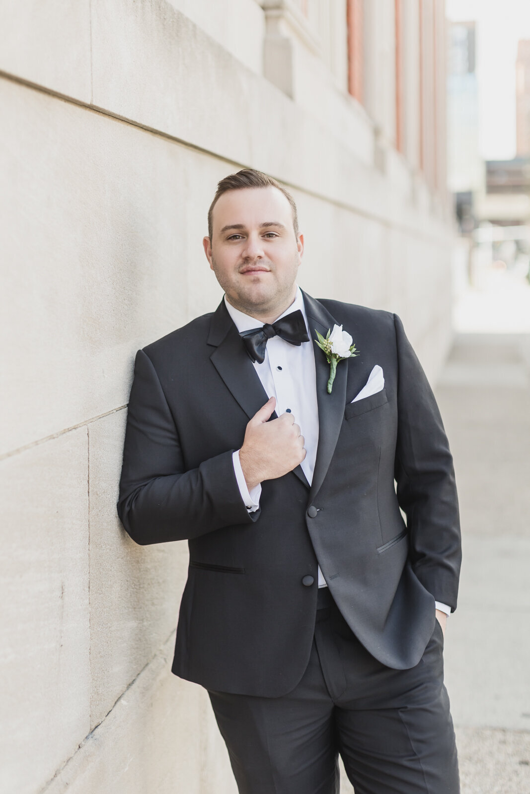 Classic Detroit Wedding at Saint Peter and Paul Church with Elegant Andiamo Reception9