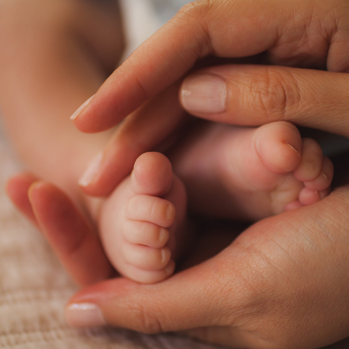 14Virginia-In-Home-Newborn-Session-Family-Lifestyle-DC