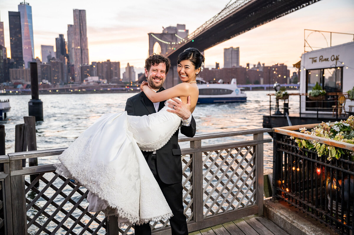 emma-cleary-new-york-nyc-wedding-photographer-videographer-slideshow-linera-3