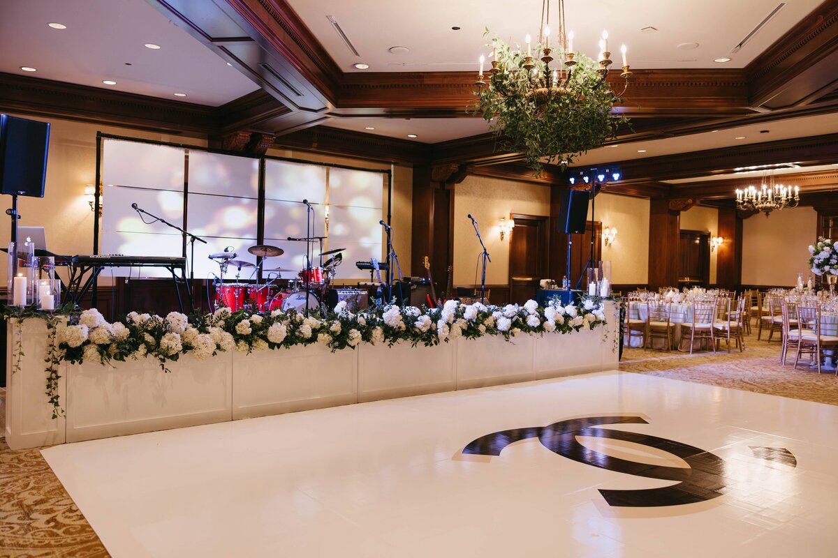 houston wedding planner - Lillie Jane Designs - Houstonian Hotel indoor garden wedding17