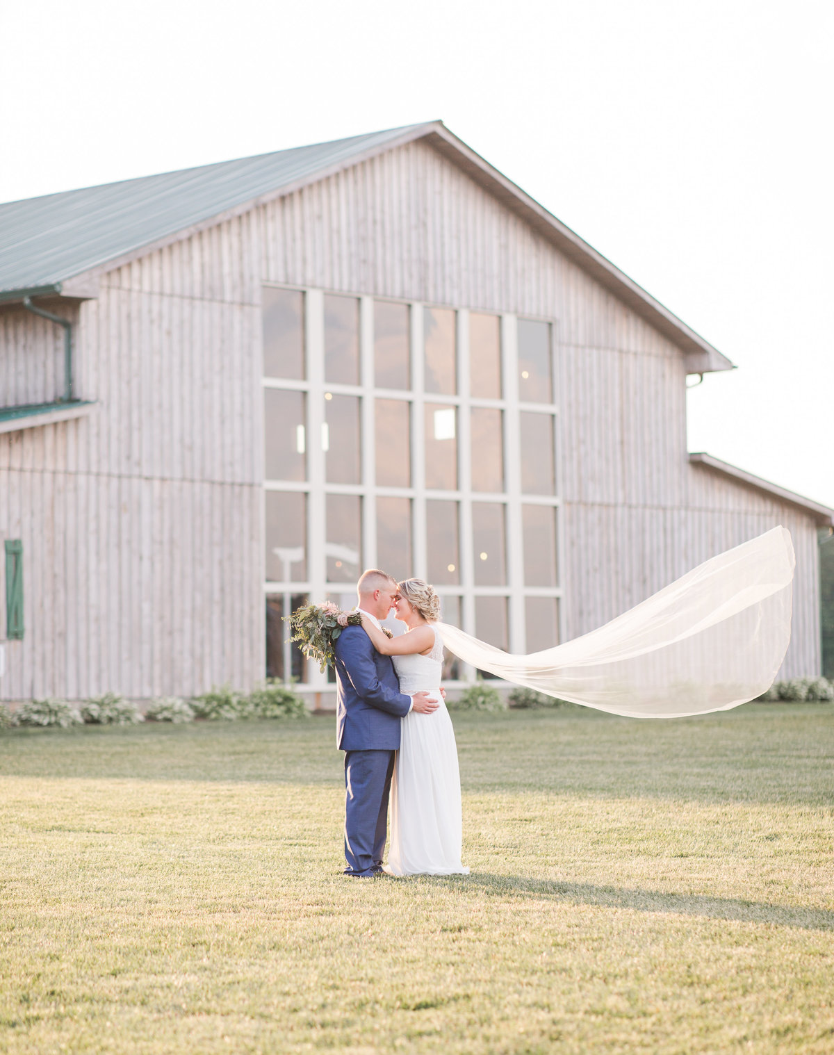 Elizabeth Hill Photography Blush and Navy North Carolina Wedding-14