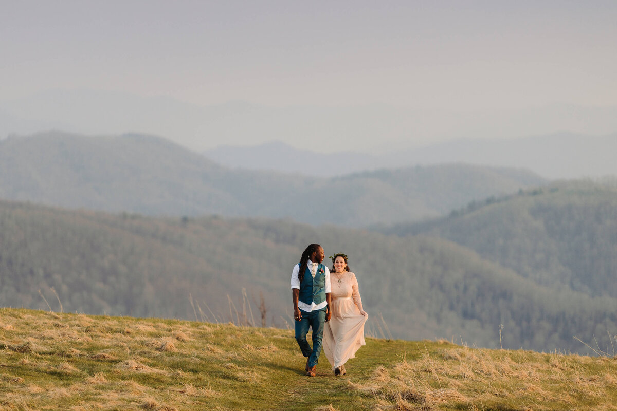 Max-Patch-Sunset-Mountain-Elopement-73