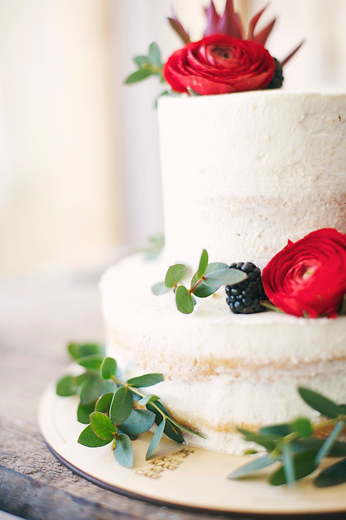 close-up-photography-of-cake-with-flower-decor-1070852