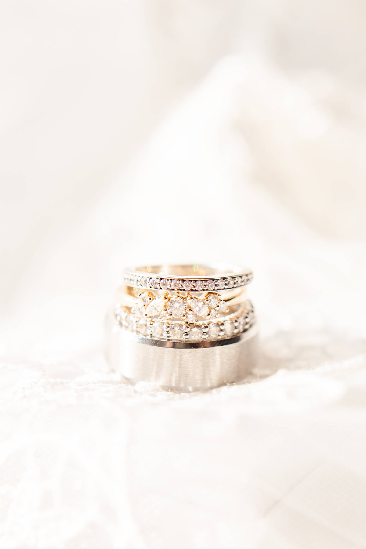 Wedding-engagement-rings-detail-shot-by-Bethany-Lane-Photography-3
