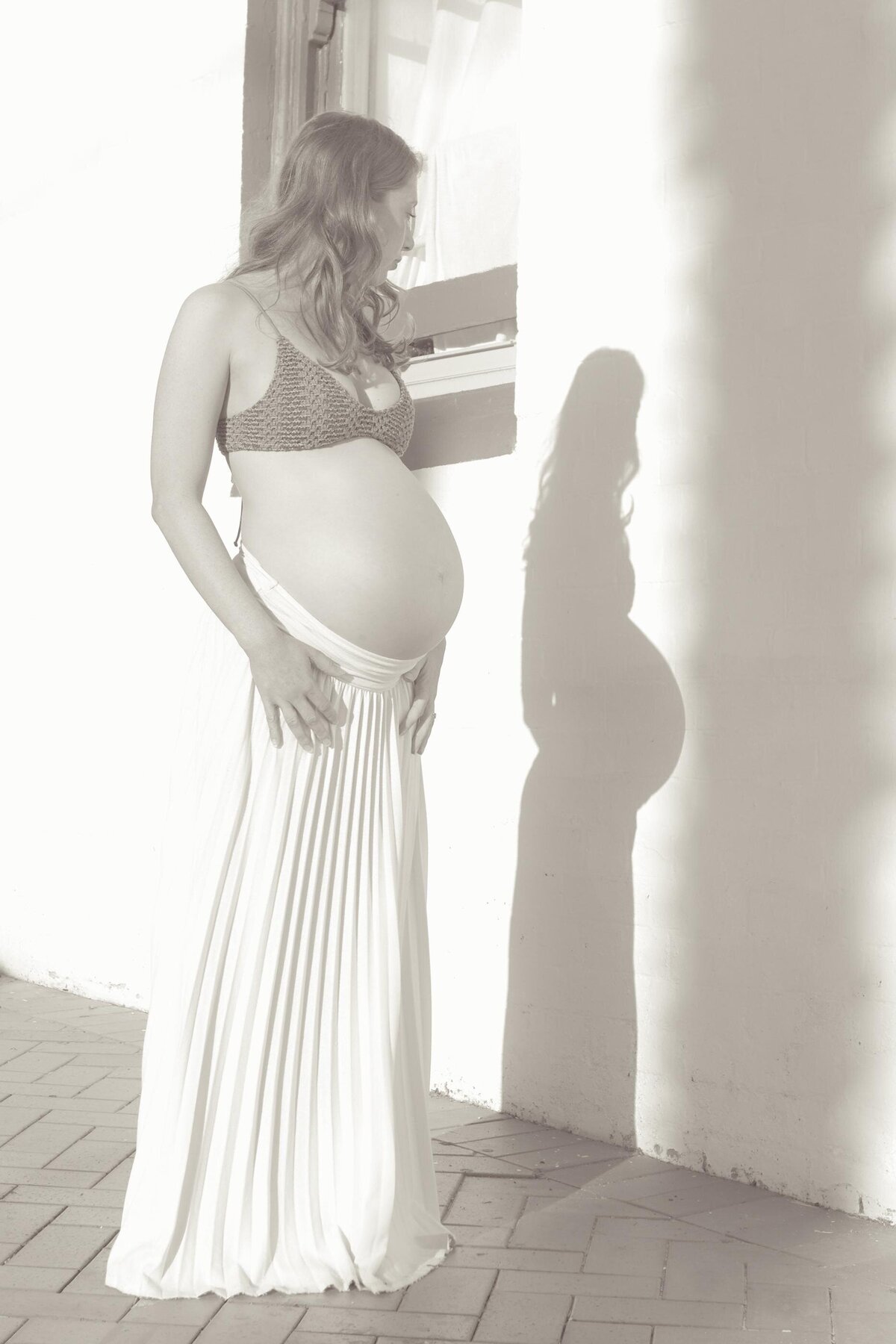 maternity-swimwear-laughing-candid-coogee-eastern-suburbs-nao-sydney-sakura