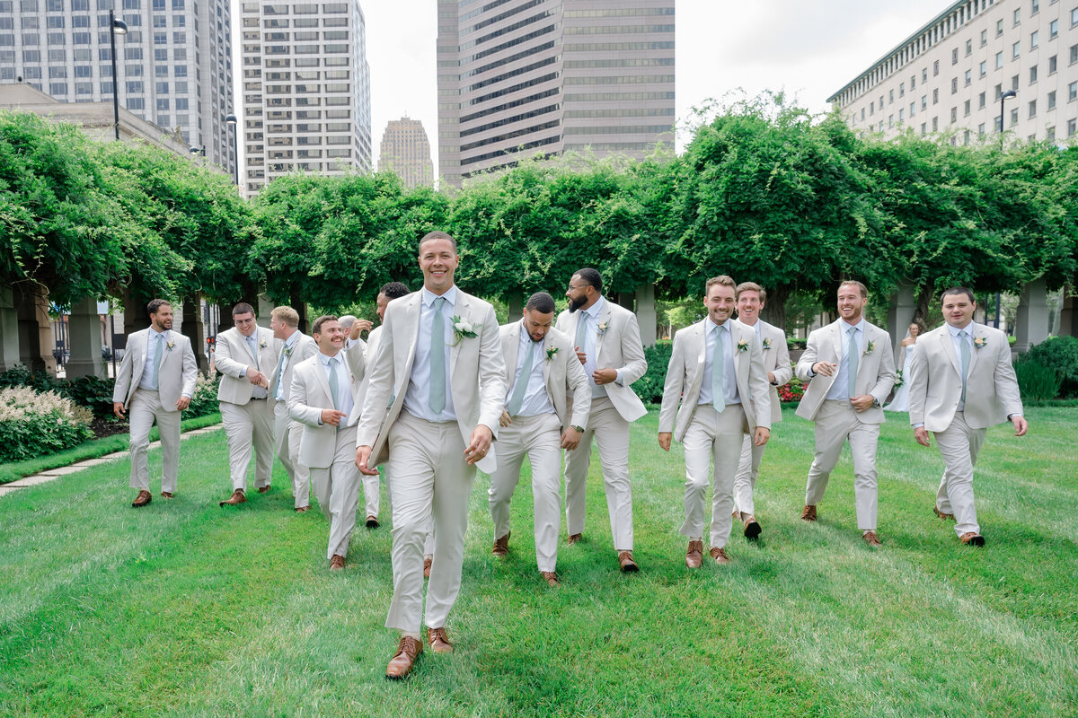 kasia-sickau-photography-cincinnati-ohio-wedding-photographer-hannah-tj-43