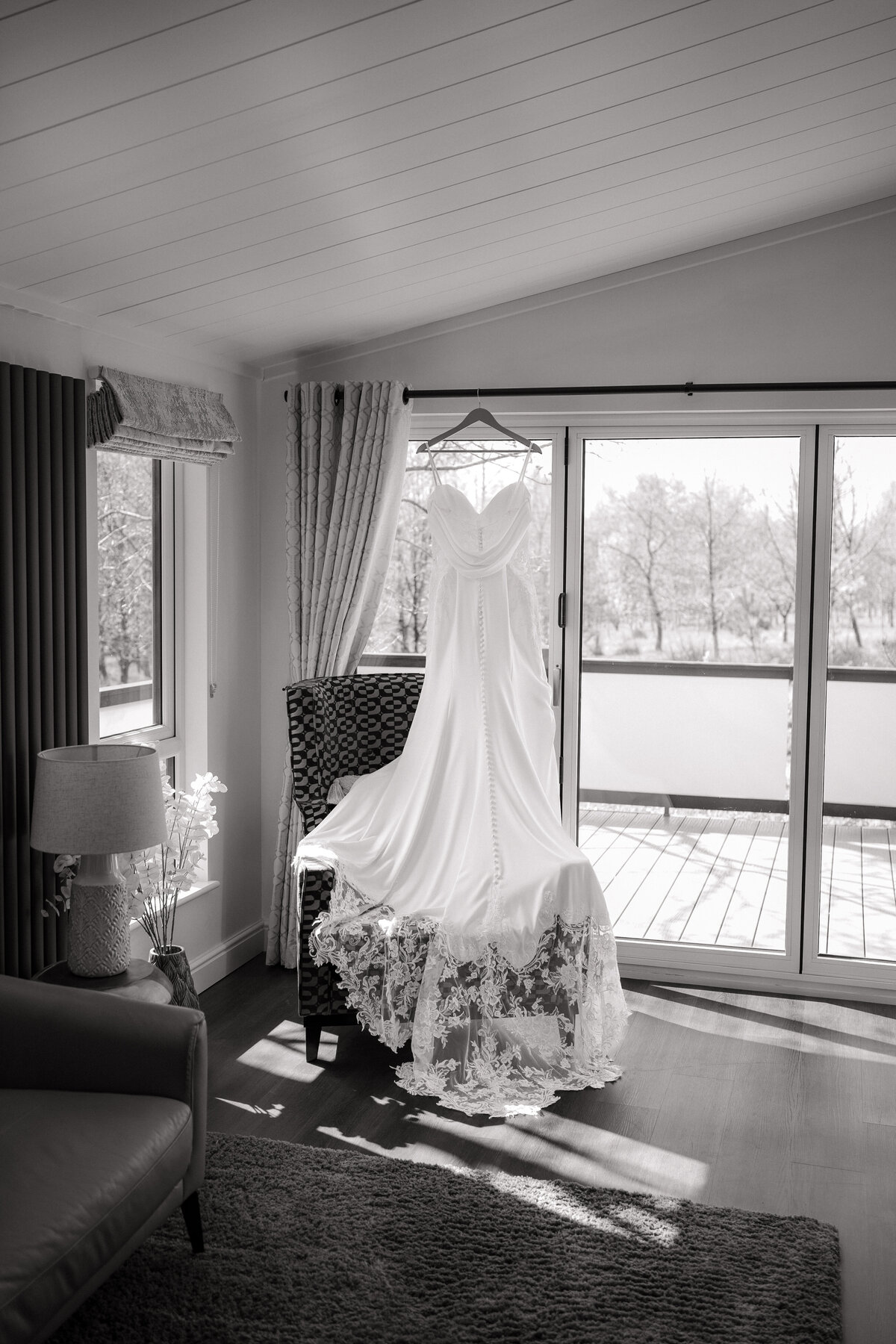 jess-phil-wedding_bowlands-tipis_elee-smith-photo-02