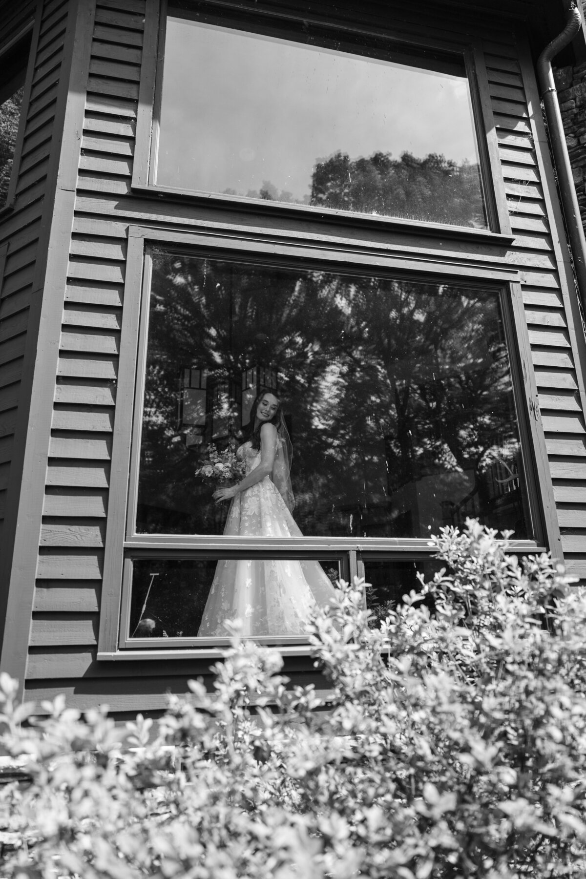 25033_2192_bw