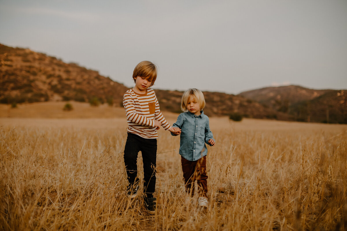 San-diego-golden-field-family-session-5