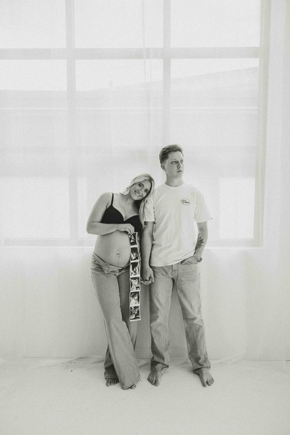 MaddeeMaternityBW-50