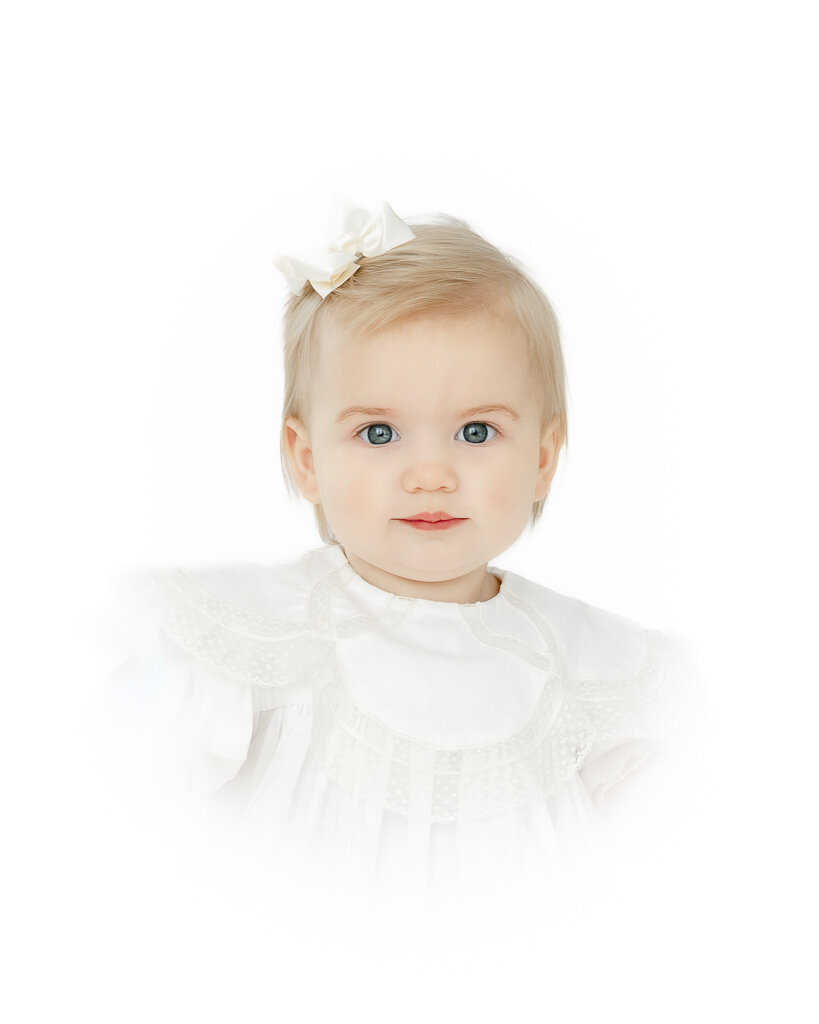 Vingetted children's portrait