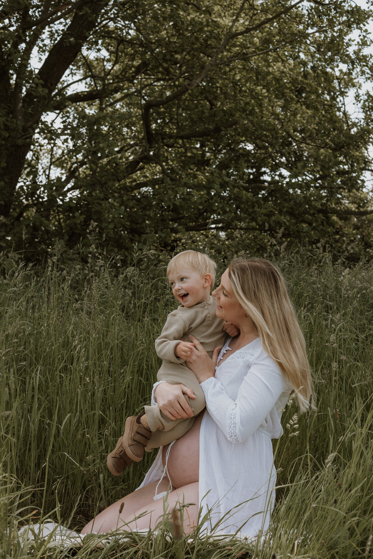 claire loughrey photography maternity -24