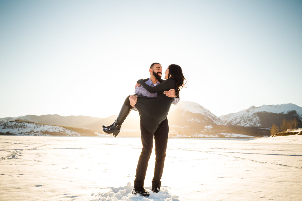 snowy engagement pics
