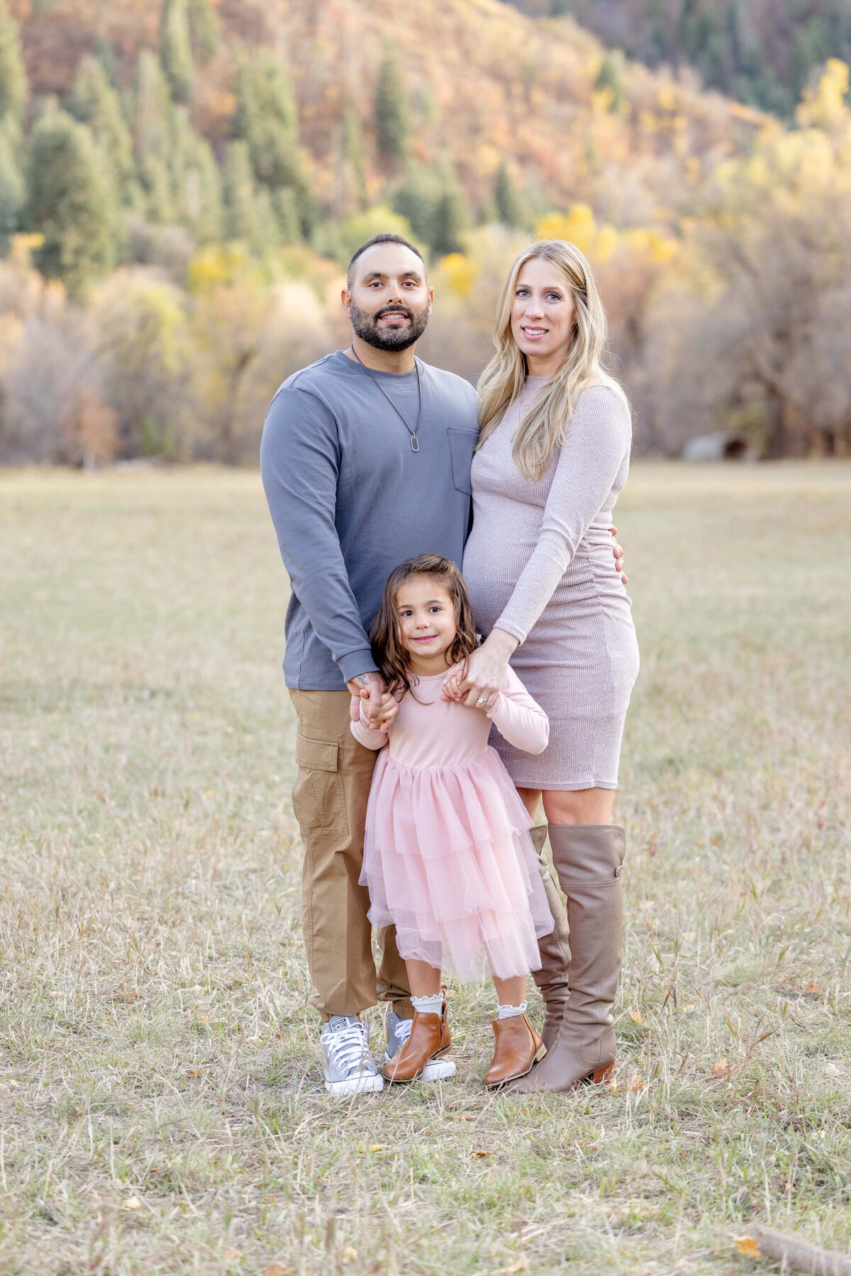 Utah-County-UT-Fall-Mini-Session-Magnolia-and-Grace-Photography-Co-AmandaT-# (1)-21