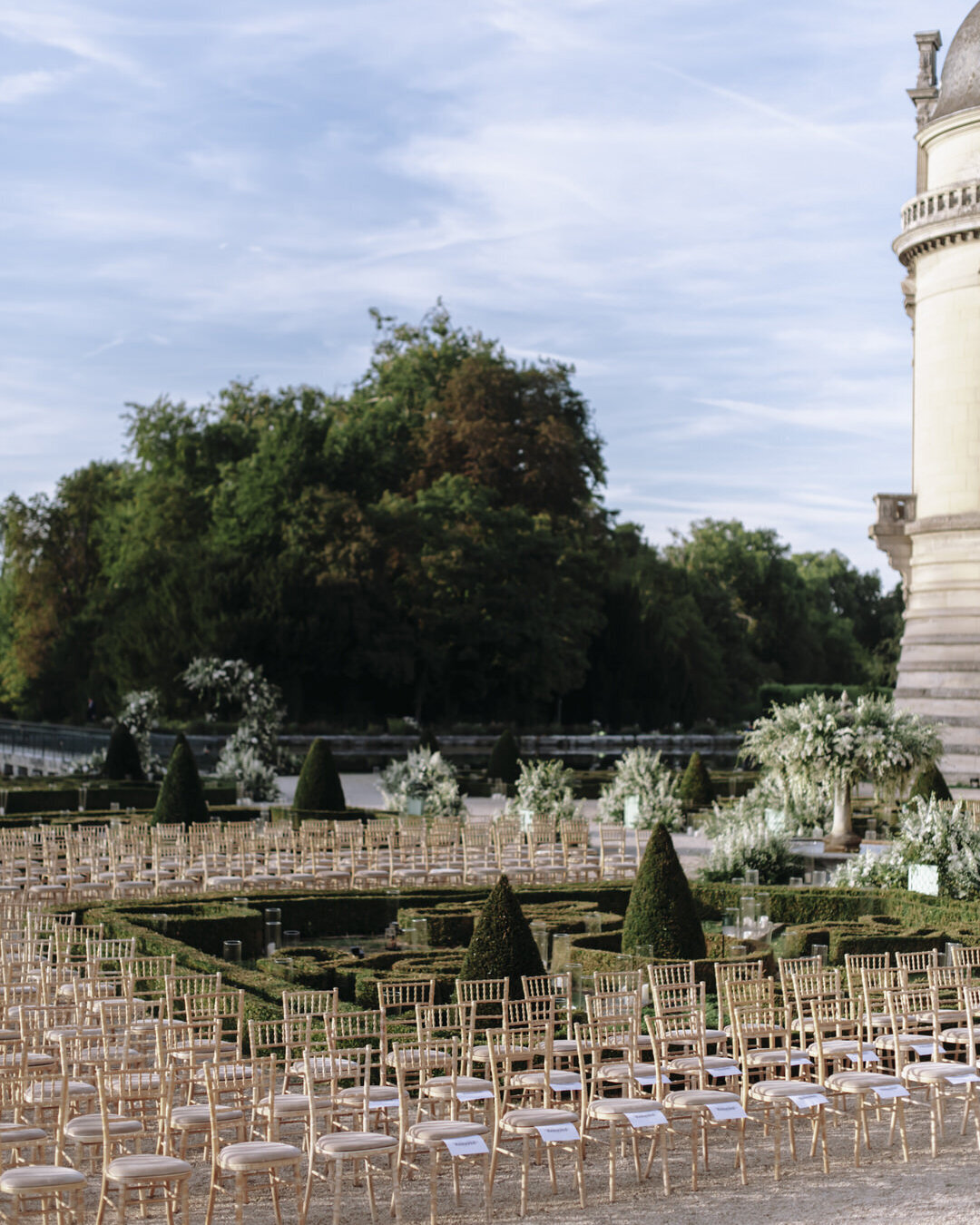 Paris Destination Wedding at Chateau de Chantilly by Alejandra Poupel Events chateau chantilly and sittings