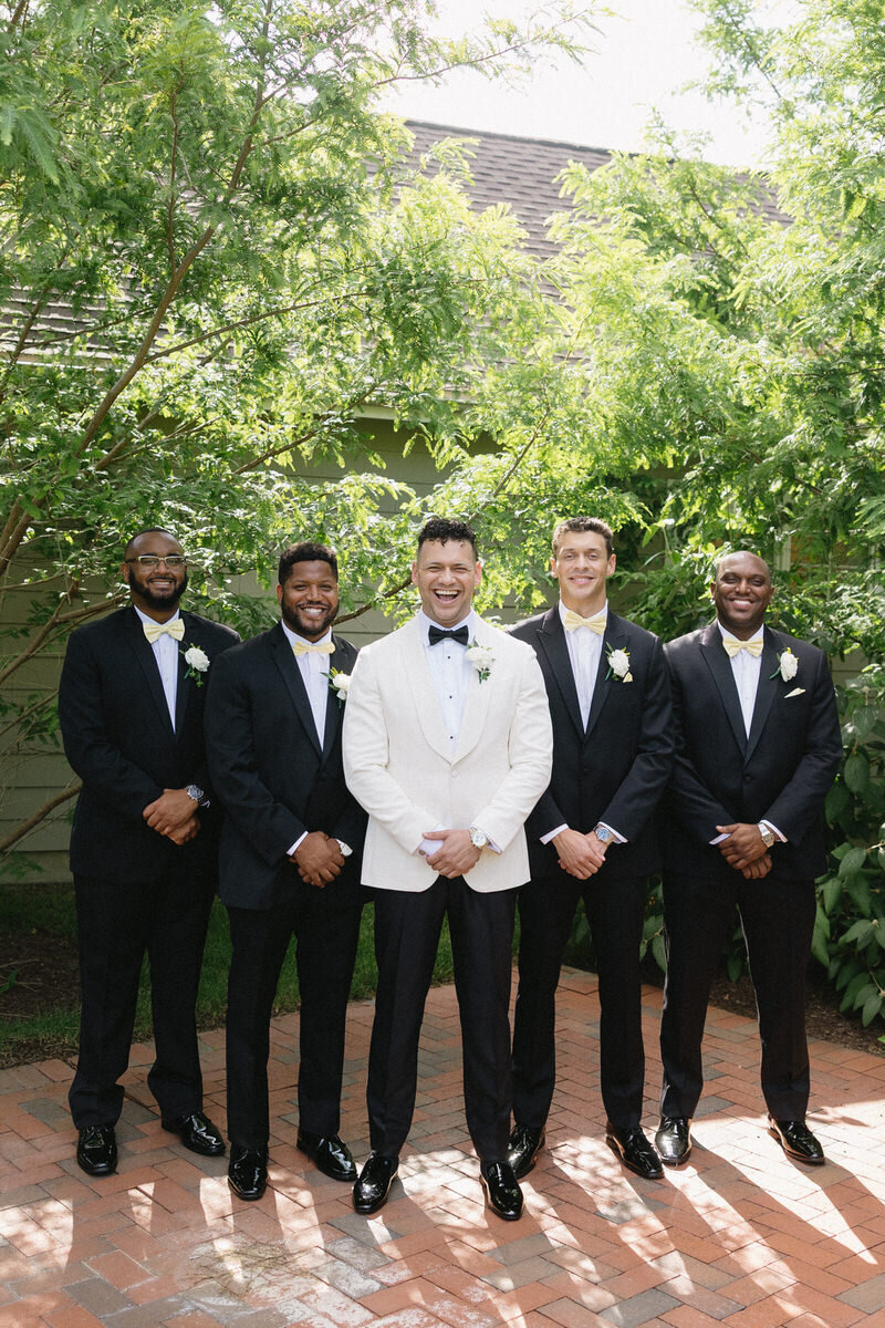 chesapeake-bay-beach-club-weddingparty-003