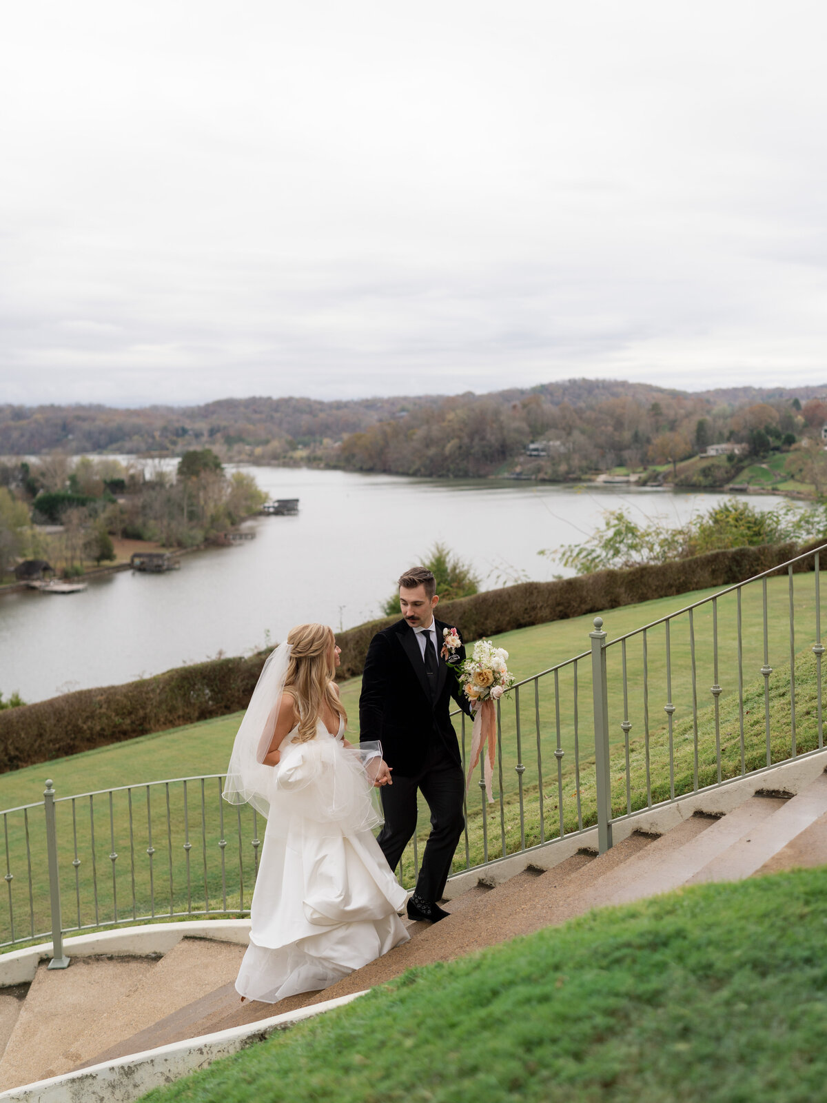Whitney Bowman Events Knoxville Tennessee Wedding Planner Planning Destination Southern Weddings Florida 30A Alabama Luxury Event Destination Weddings MaggieSpencerWedding_Knoxville_2022_@benfinch_FinchPhoto-301