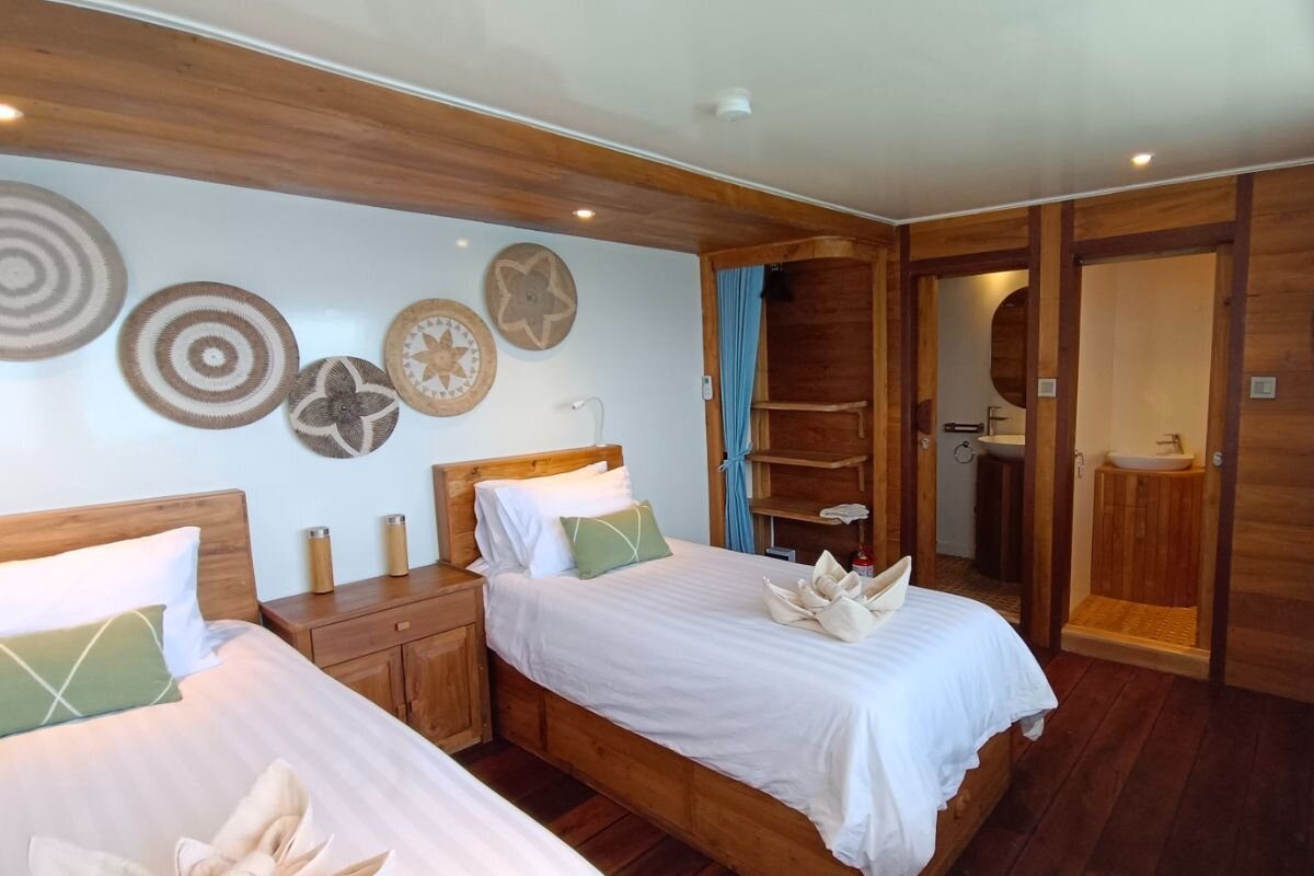 Harmoni Luxury Indonesia Yacht Charter - Upper Deck Twin (1)