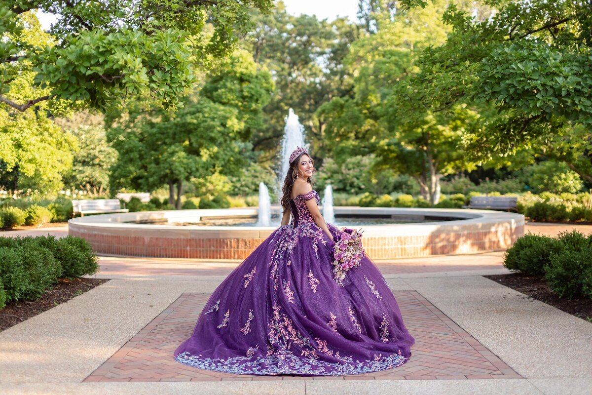 Alexandra's Quinceanera Photoshoot, Cantigny Park, Wheaton, IL, 7-11-24, Maira Ochoa Photography-0274