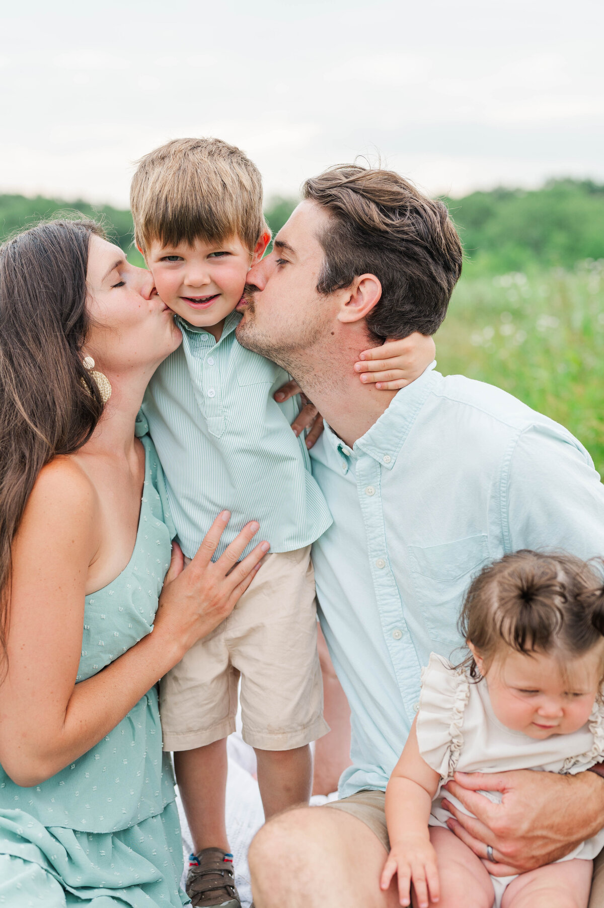 Louisville Family Photographer MBP-84