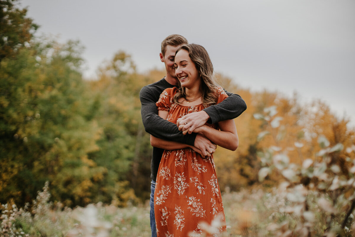 lumy+co_badlands-local-buffalo-jump-engagement-photographer-19