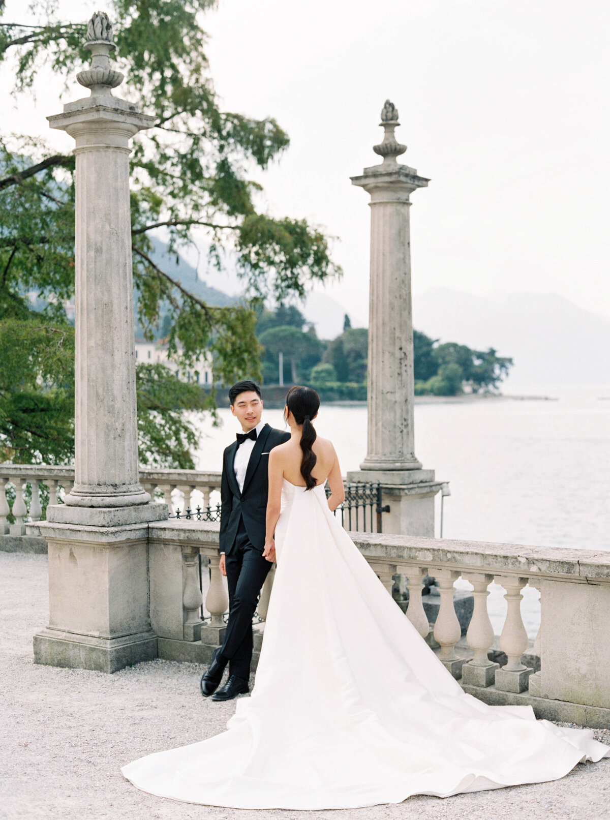 Lake Como Elopement Photographer - Janna Brown Photography