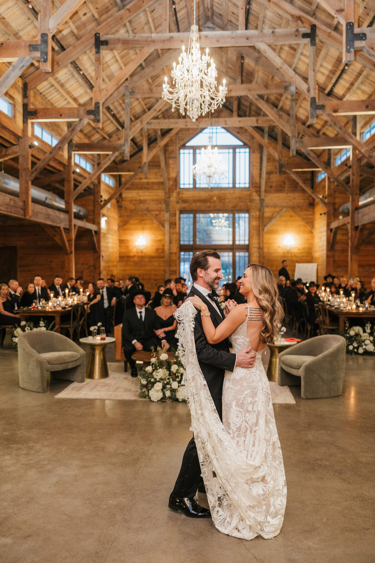 bride-and-groom-first-dance-addison-grove