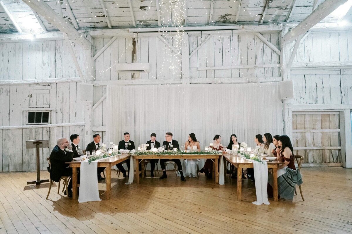 W11-Wedding-Photos-Caledon-Valley-Estate-Eleanor-and-Michael-2024-11-02-2500px-1208