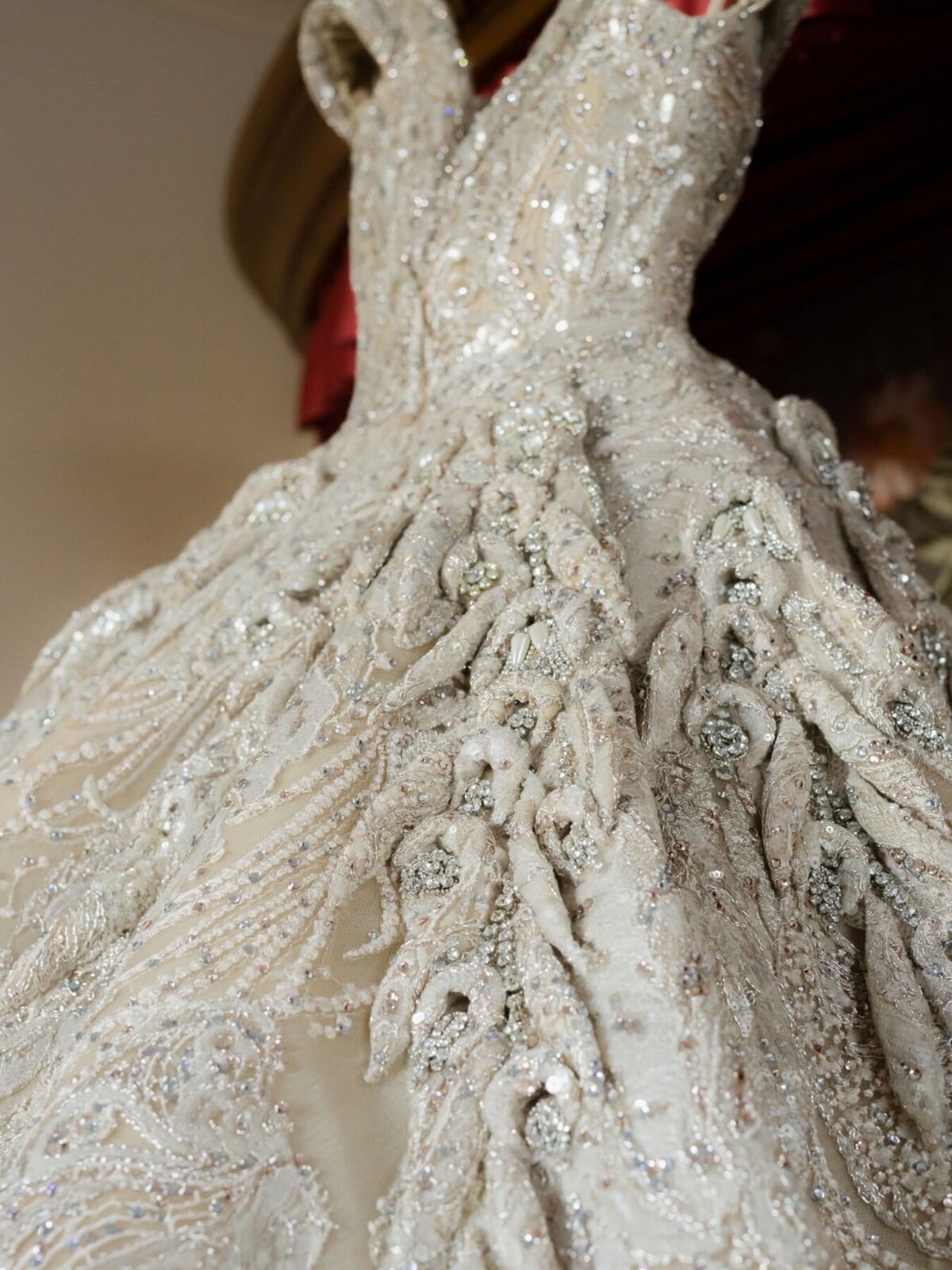 Chateau Chantilly Fairytale France Destination Arab Wedding by @alejandrapoupelevents 3
