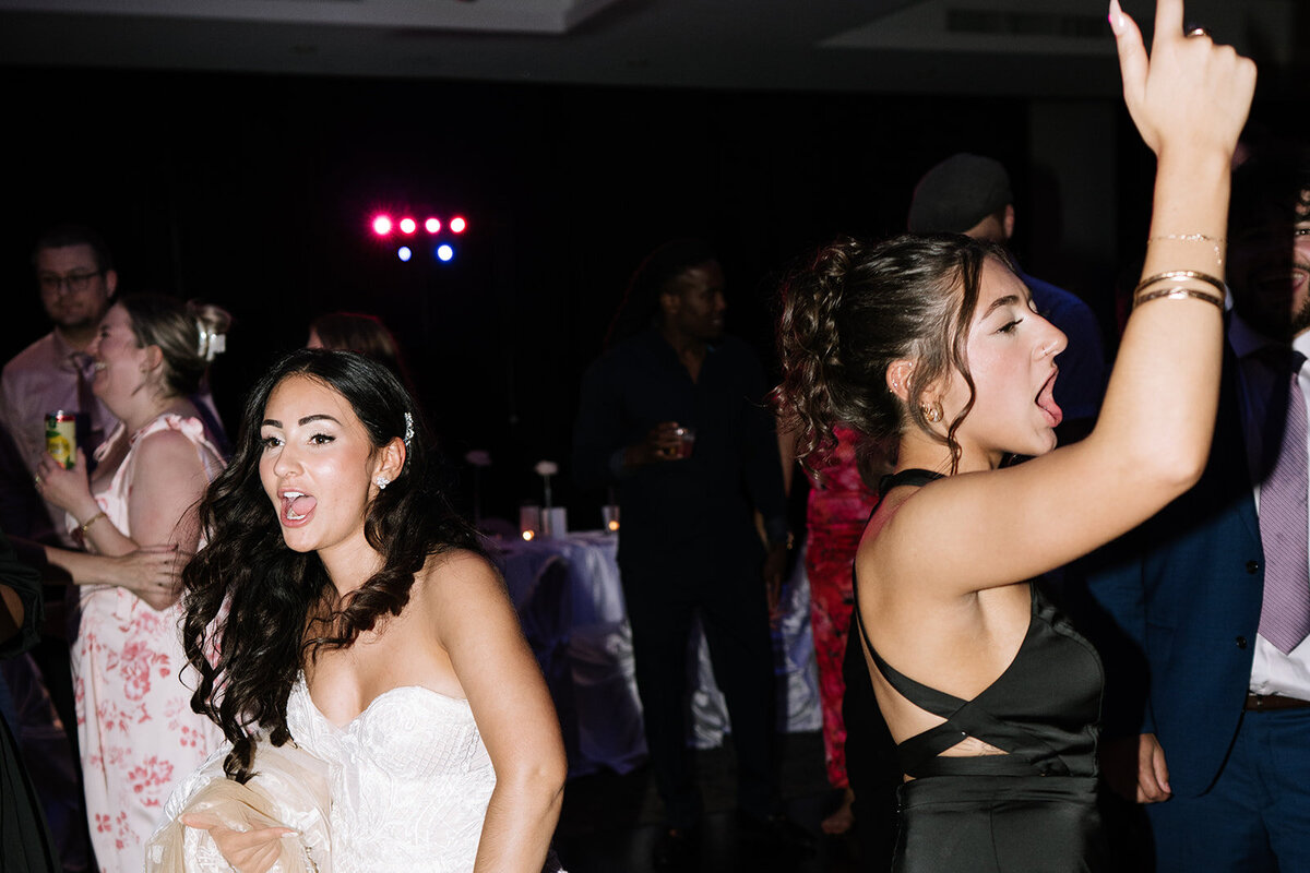 Danielle-Aisling_Ottawa_Wedding_CB-297