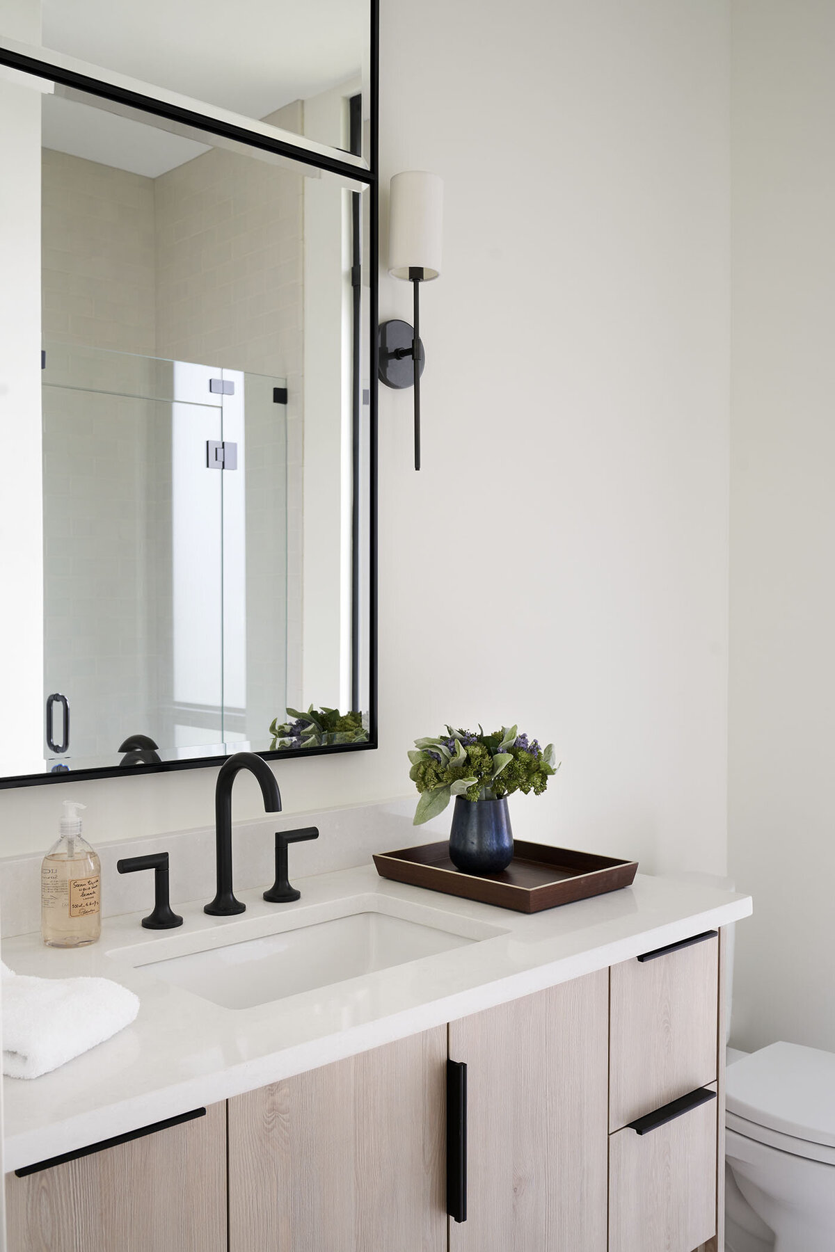 Layne_Terminal_Guest1_Bath