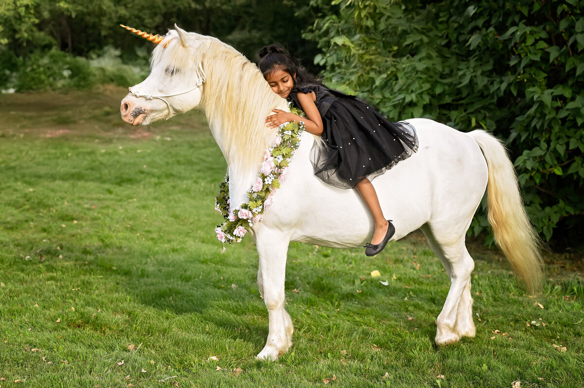 Sruthi Vijayaratnam Unicorn Portraits7