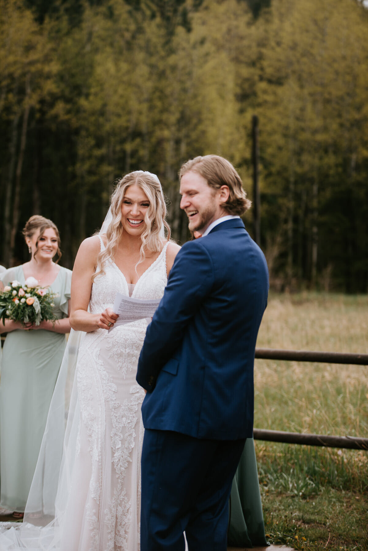 Sara + Lucas Sneak Peeks-46