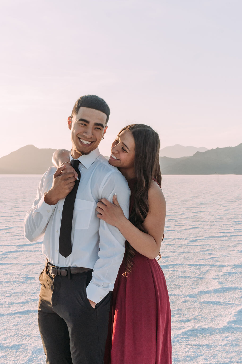 Joyce Li Photography Destination Wedding Elopement Engagement Lifestyle Portrait Photographer West Coast Seattle Washington California saltflatsengagement-7