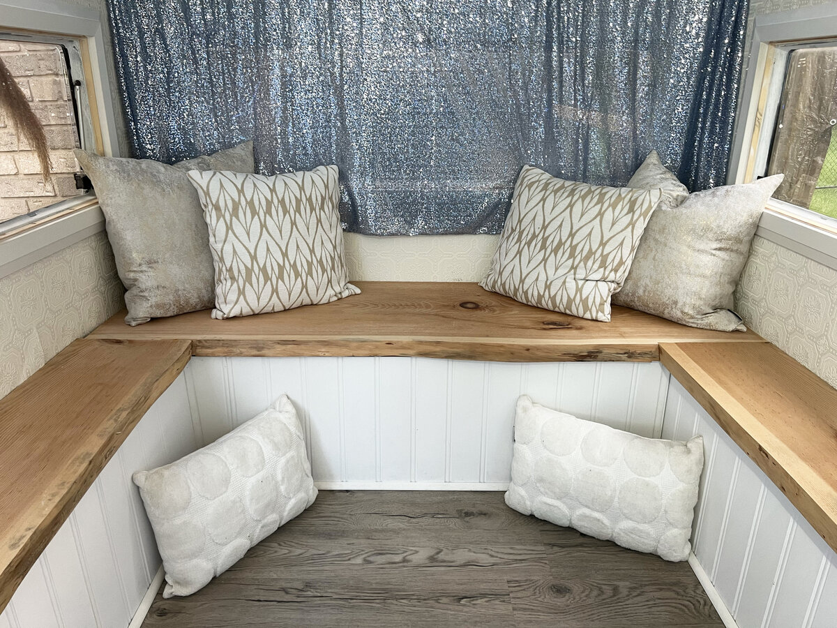 trailer bench