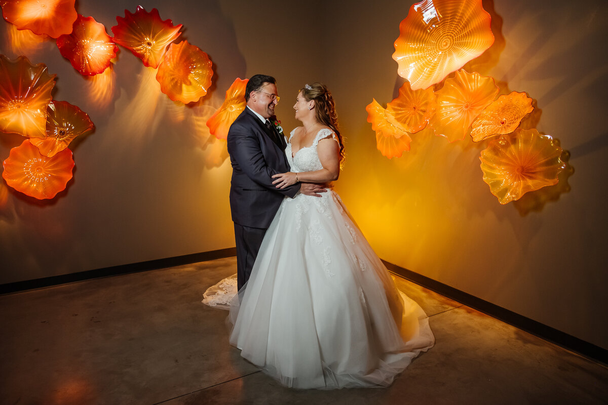 13 - Chihuly Glass Museum Wedding Bride & Groom - Tampa Bay Wedding Planner
