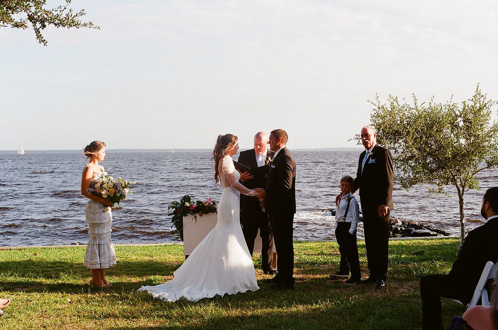 58542343_929476_a627849fd548daf96267f331568c6ec3_full