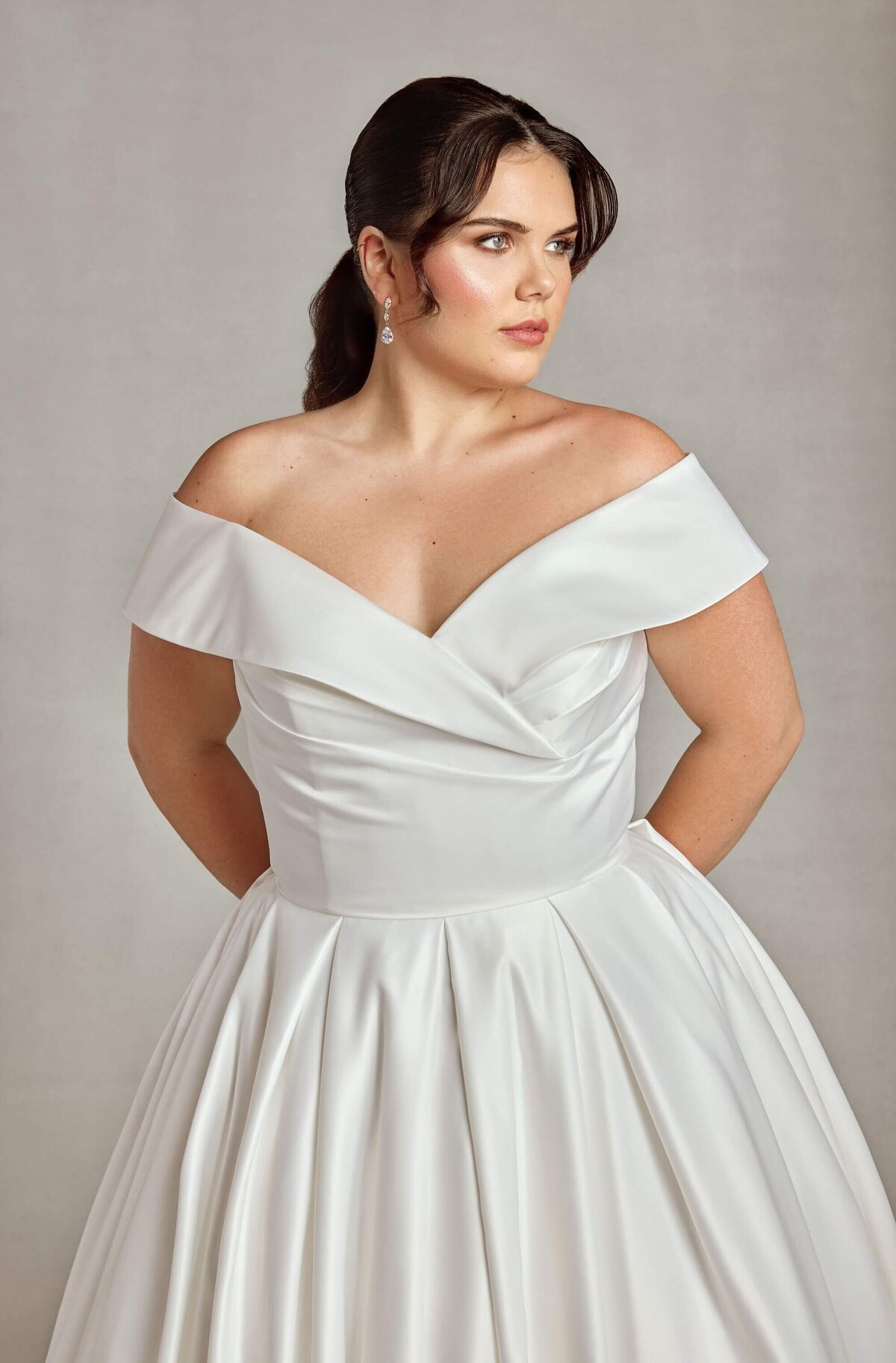 Studio-Bridal-Michigan-Wedding