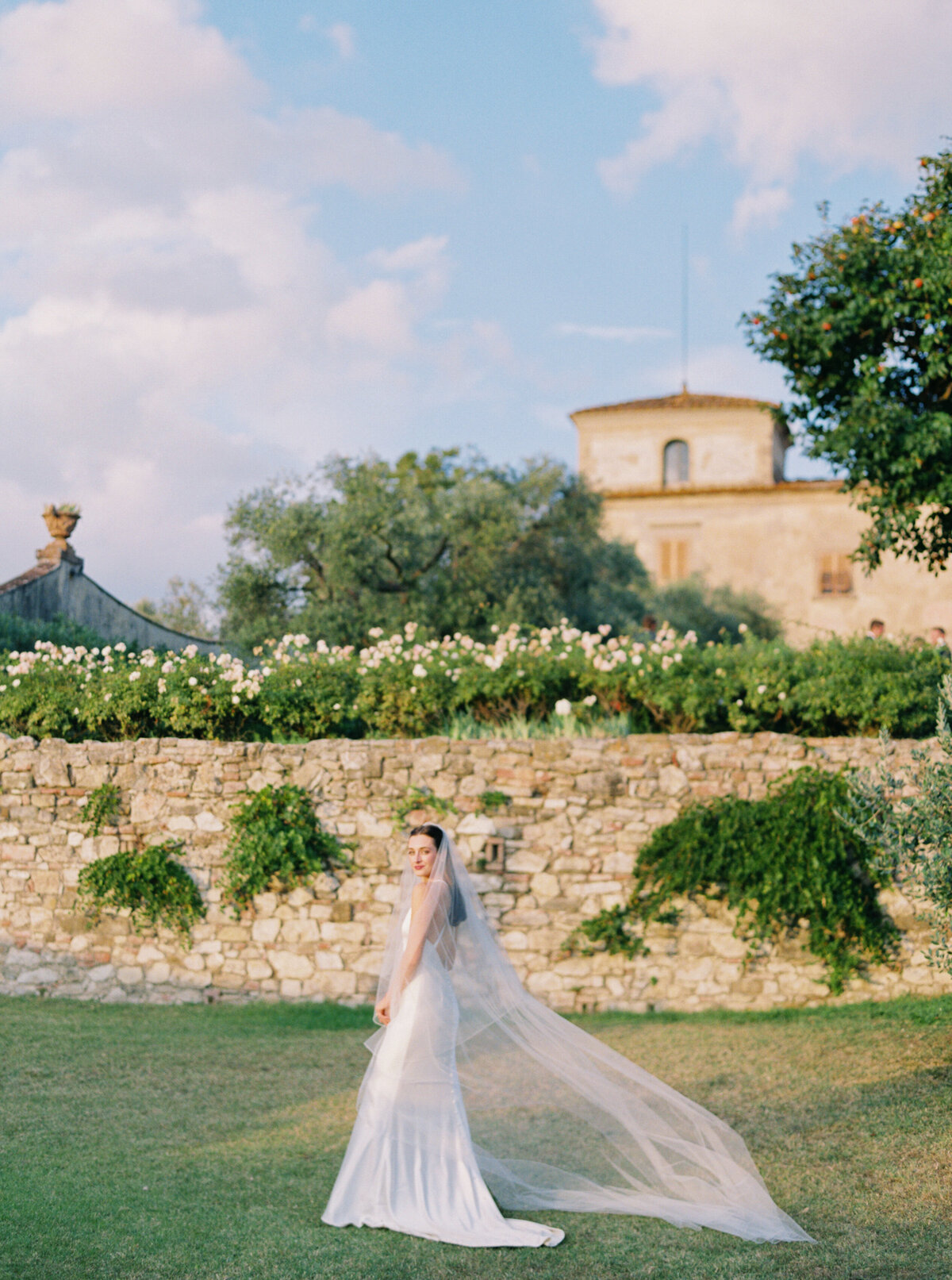 italy.wedding.medici.lilliano.florence.italy.elizabethlanier.bgportraits-154(2)