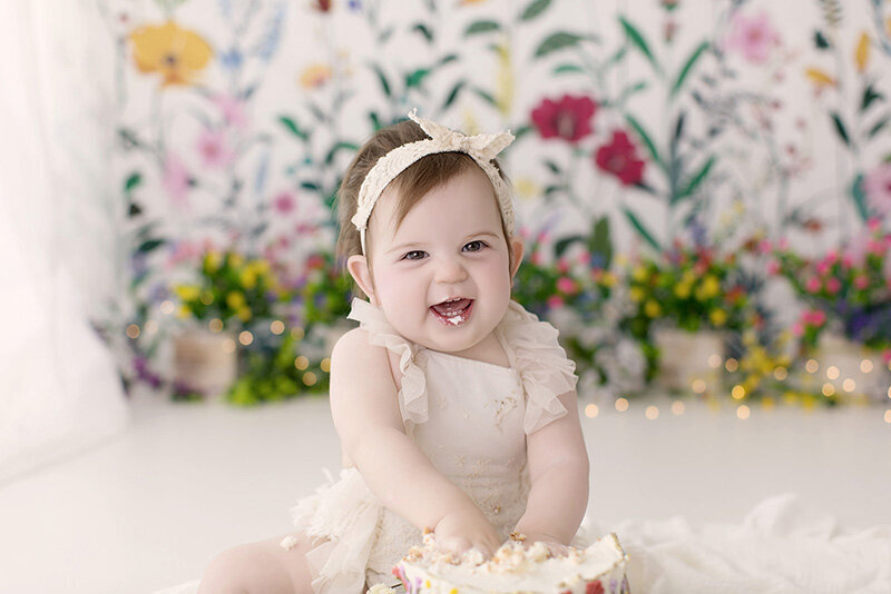 A wild flower themed cake smash