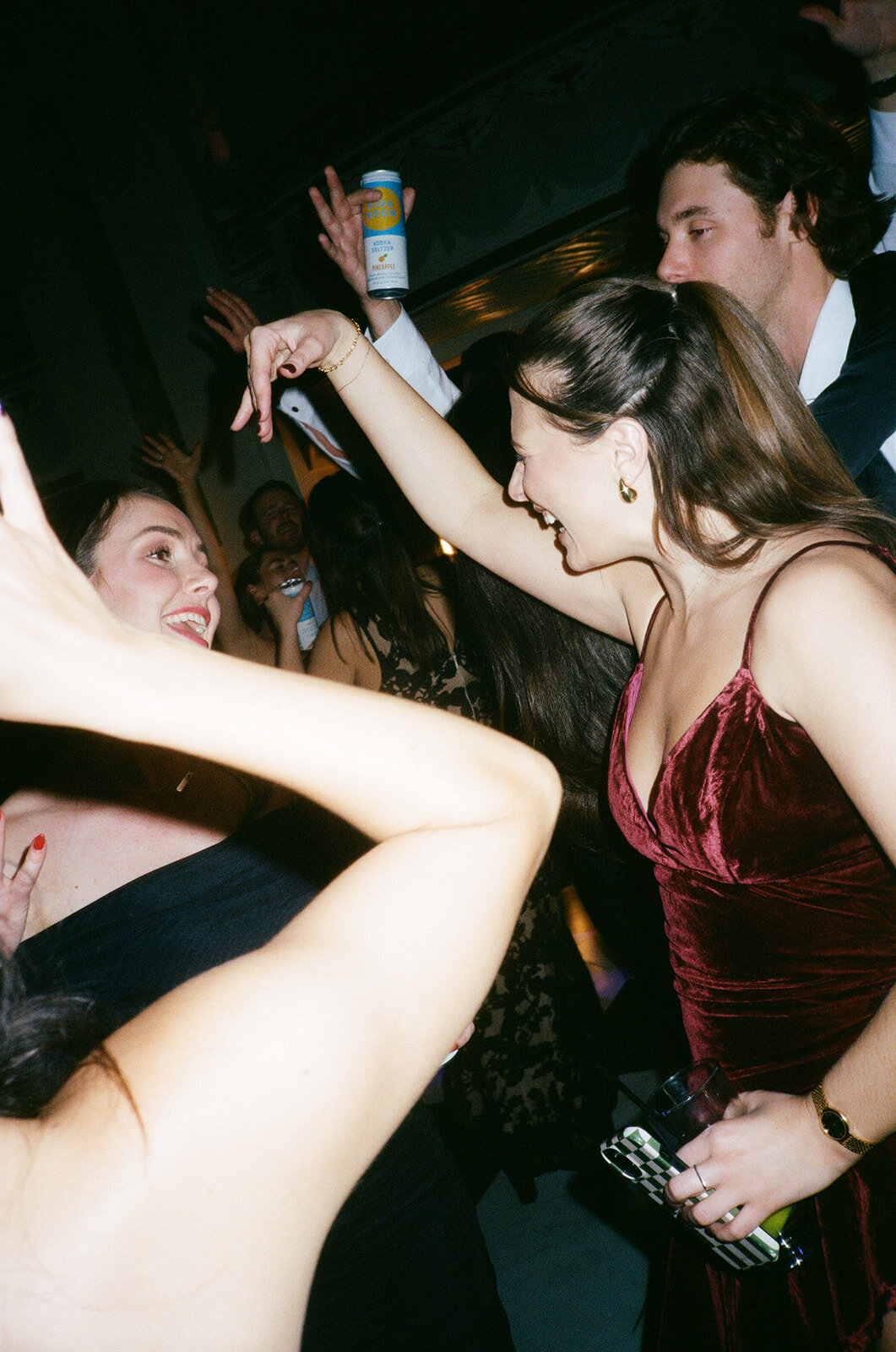 fun-wedding-reception-at-boston-park-plaza(2)