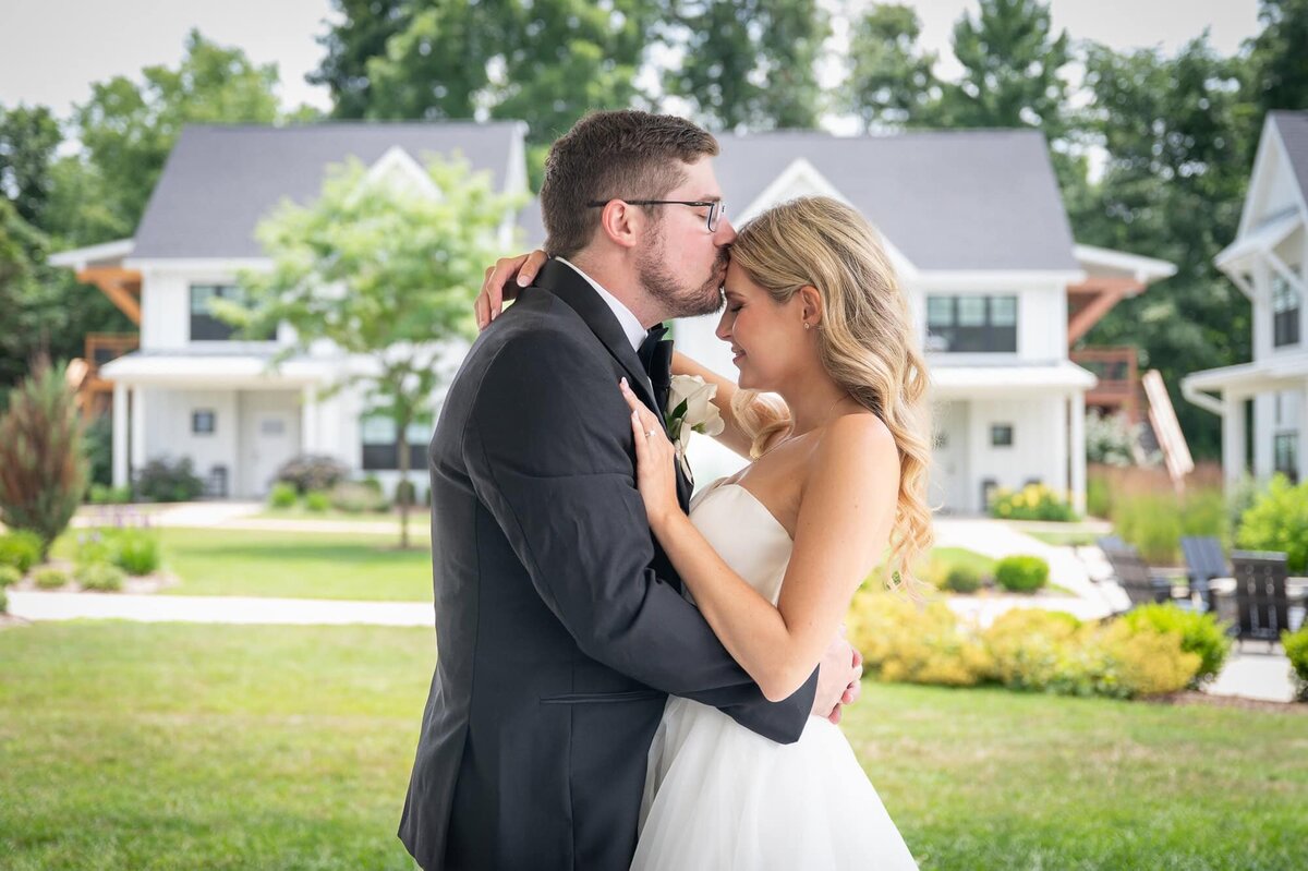 grandrapidsweddingphotography-mm-10_1