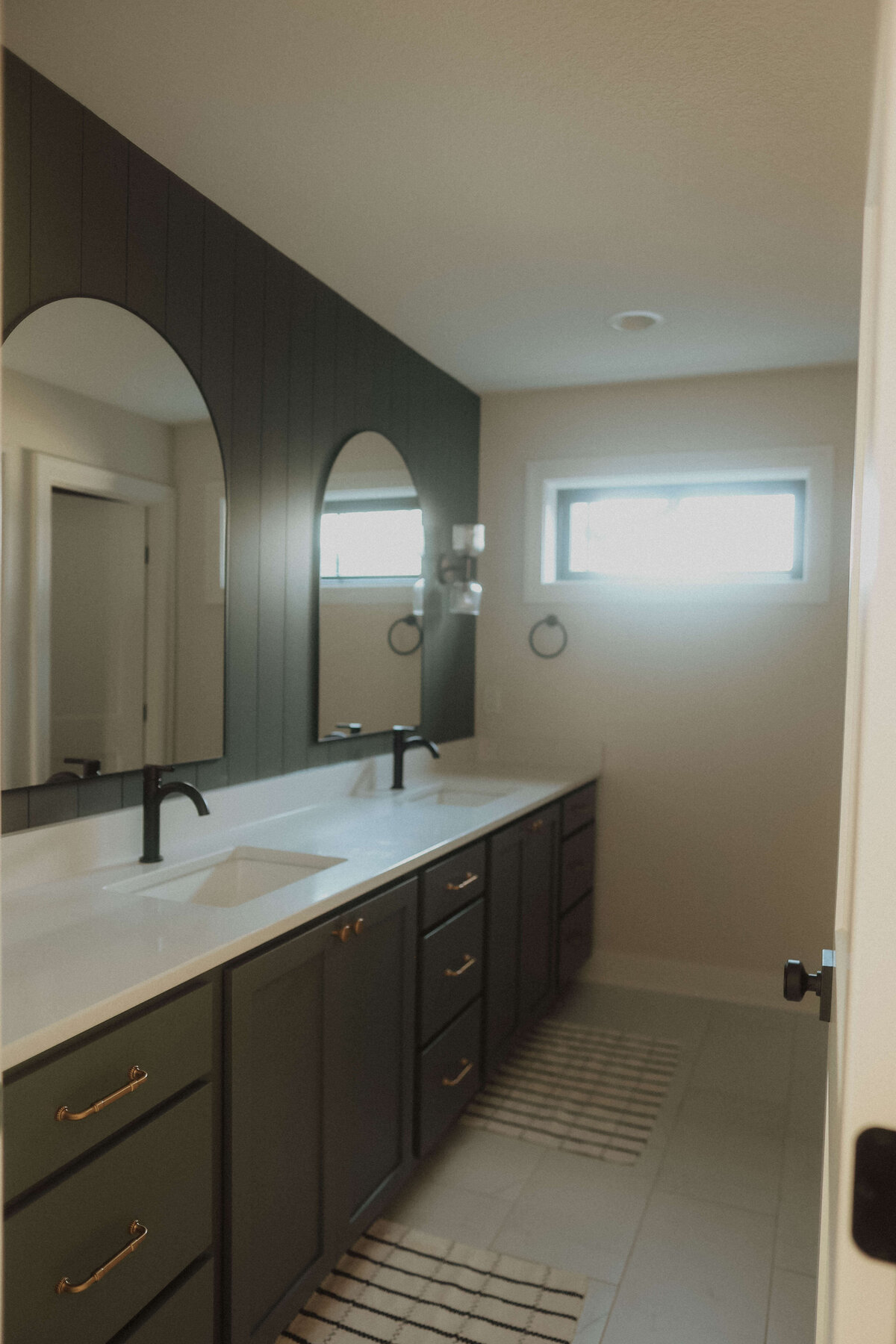 9632-Bathroom-Polk-City-Central-Iowa-Custom-Home-JRL-Builders-3F1A8178
