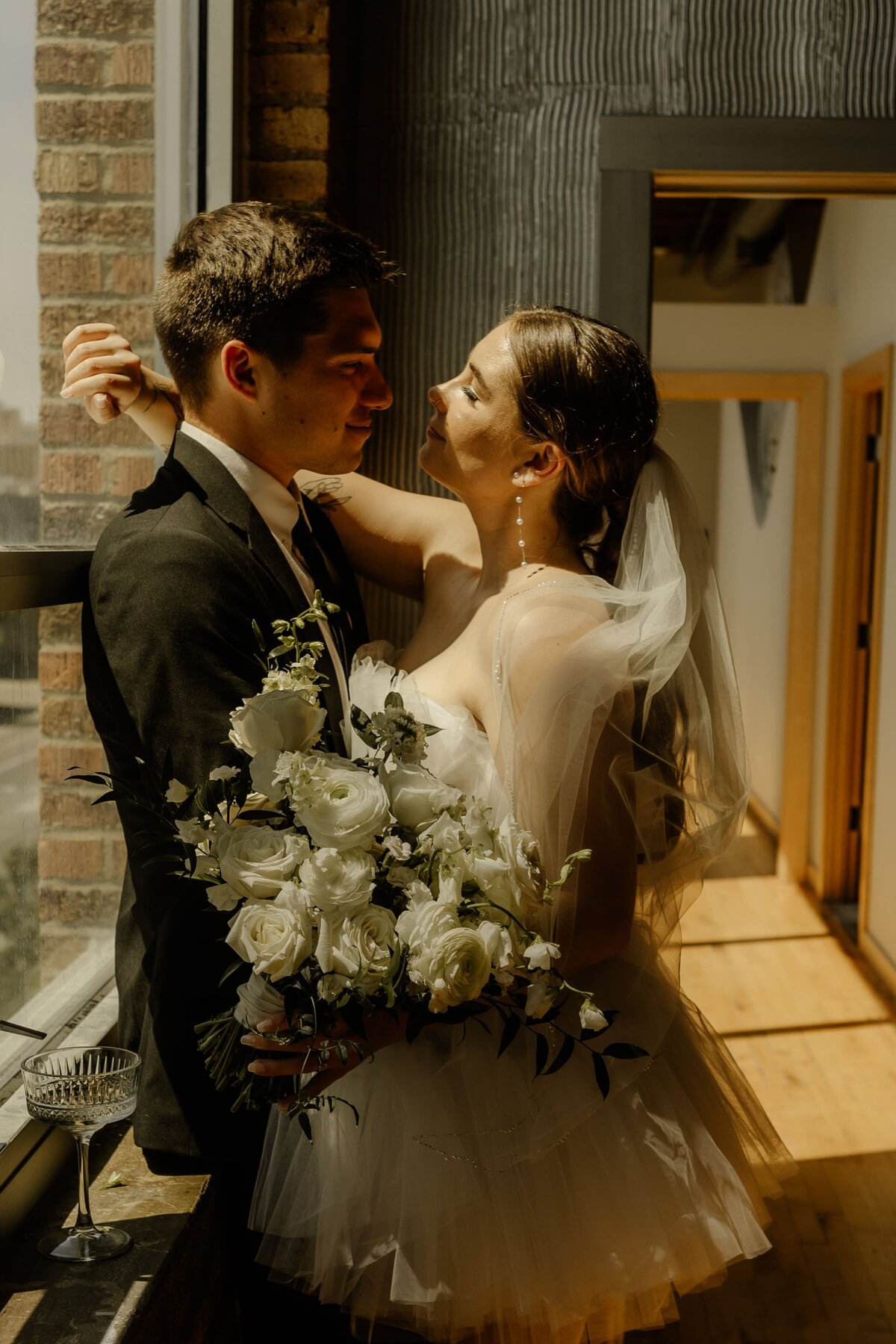 classy-urban-elopement-15