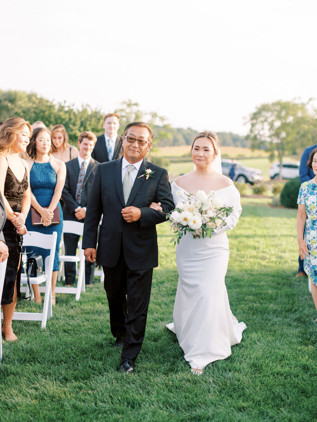Leslie&Ricardo_EarlyMountainVineyardWedding_SneakPeek-80