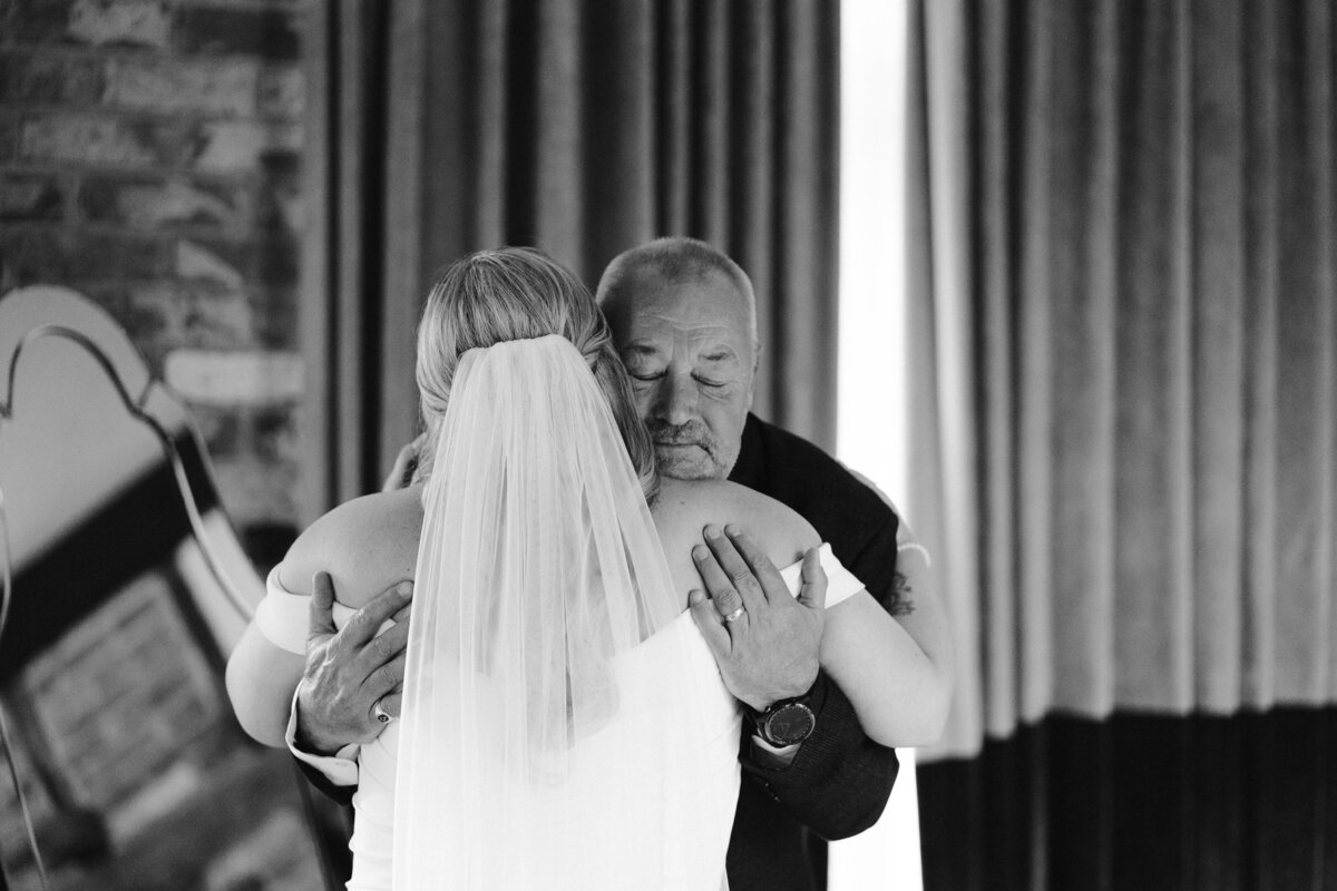 Kirsty_Bowen_Photography_Kirsty_Callum-15