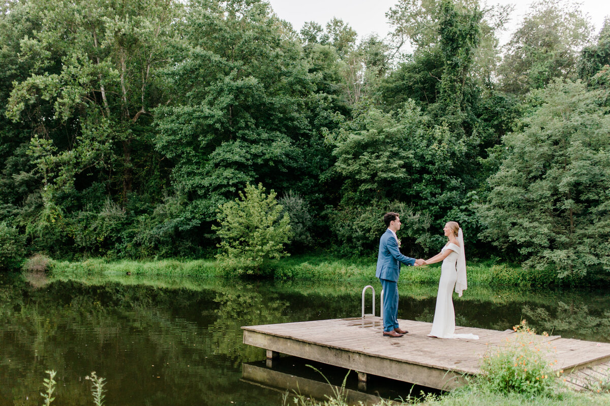 CallieandRyan_FamilyFarm_DC_Wedding_Photographer_Angelika_Johns_Photography-6359