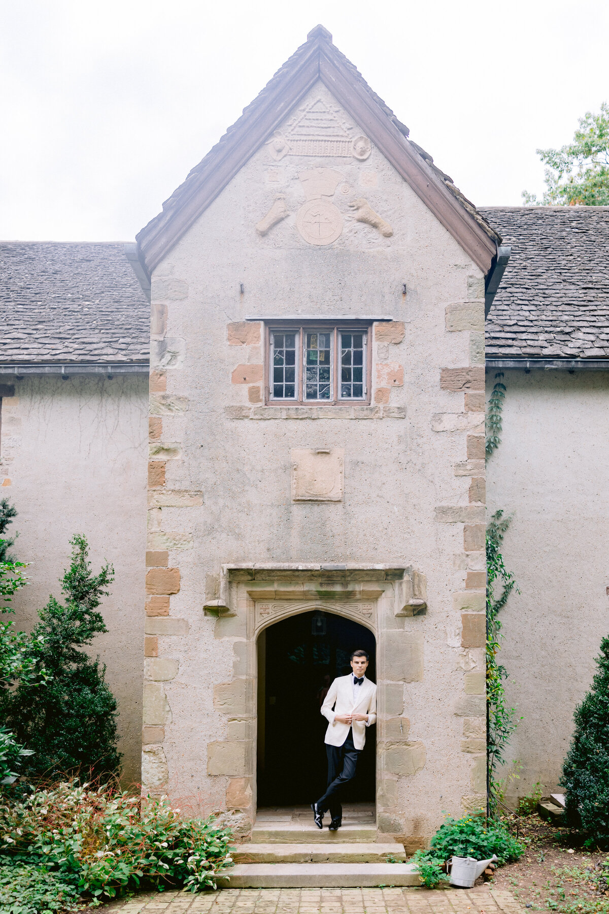 virginia house wedding editorial portraits-44