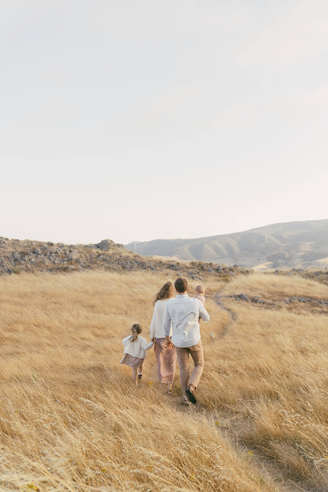 Countryside lifestyle family photos in San Luis Obispo by Photography by Samantha Anne
