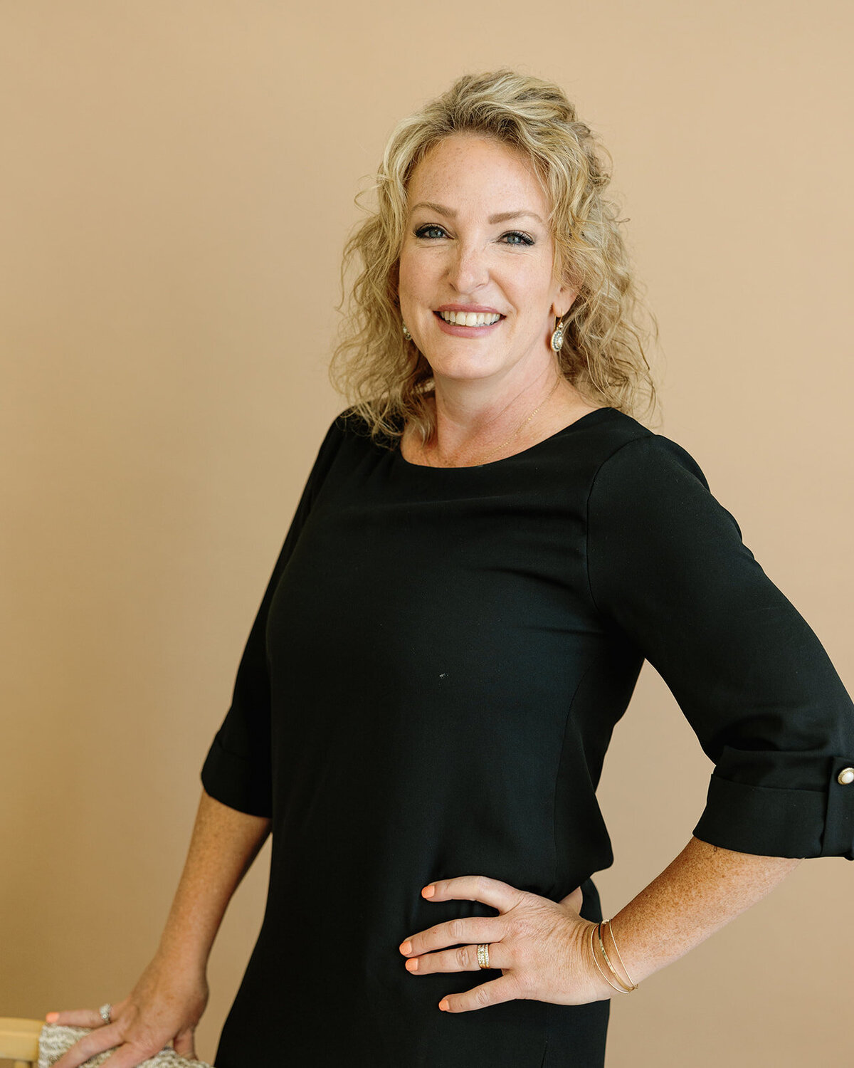milwaukee-wedding-planner-headshots-23